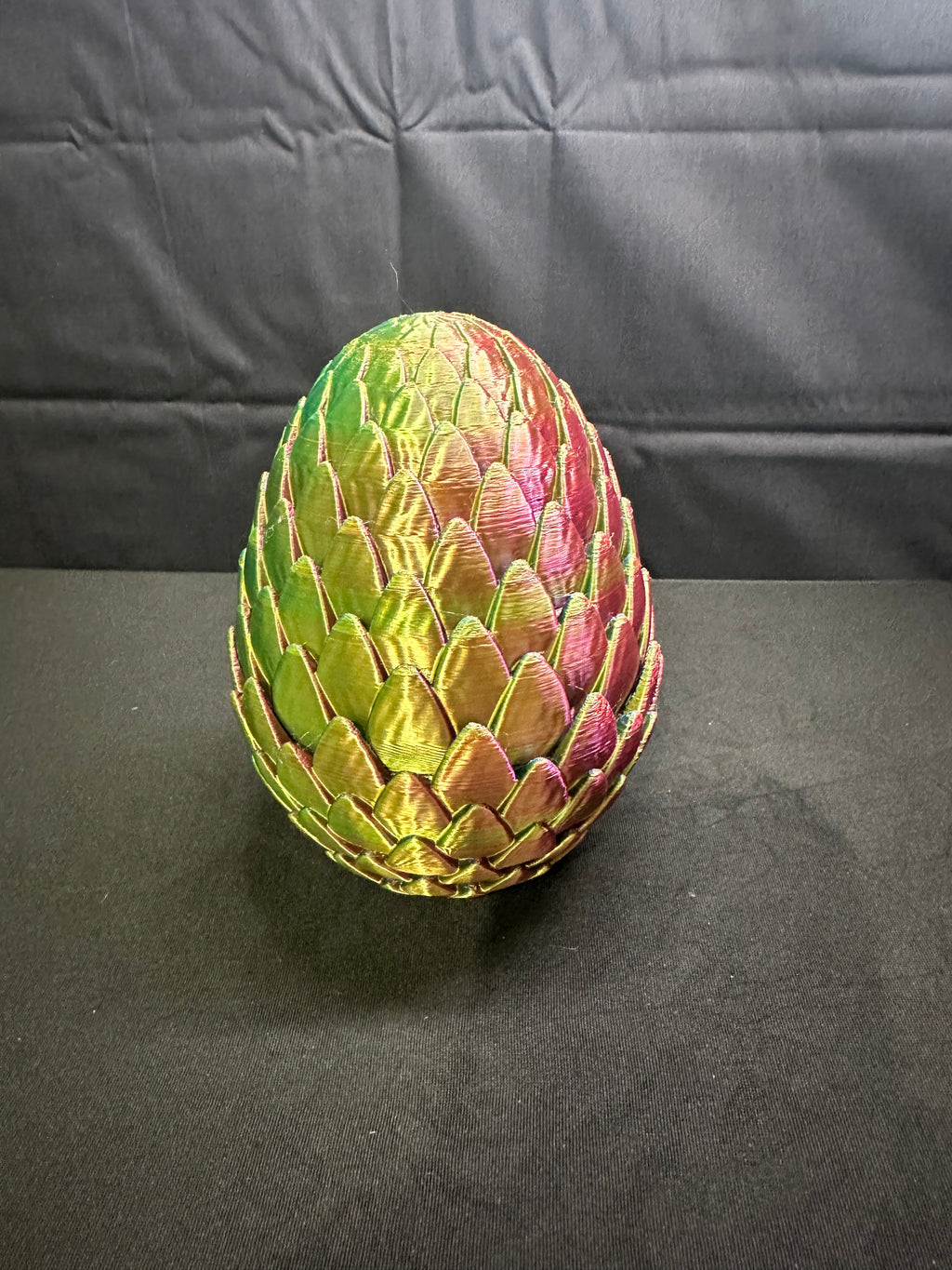Dragon egg with baby dragon