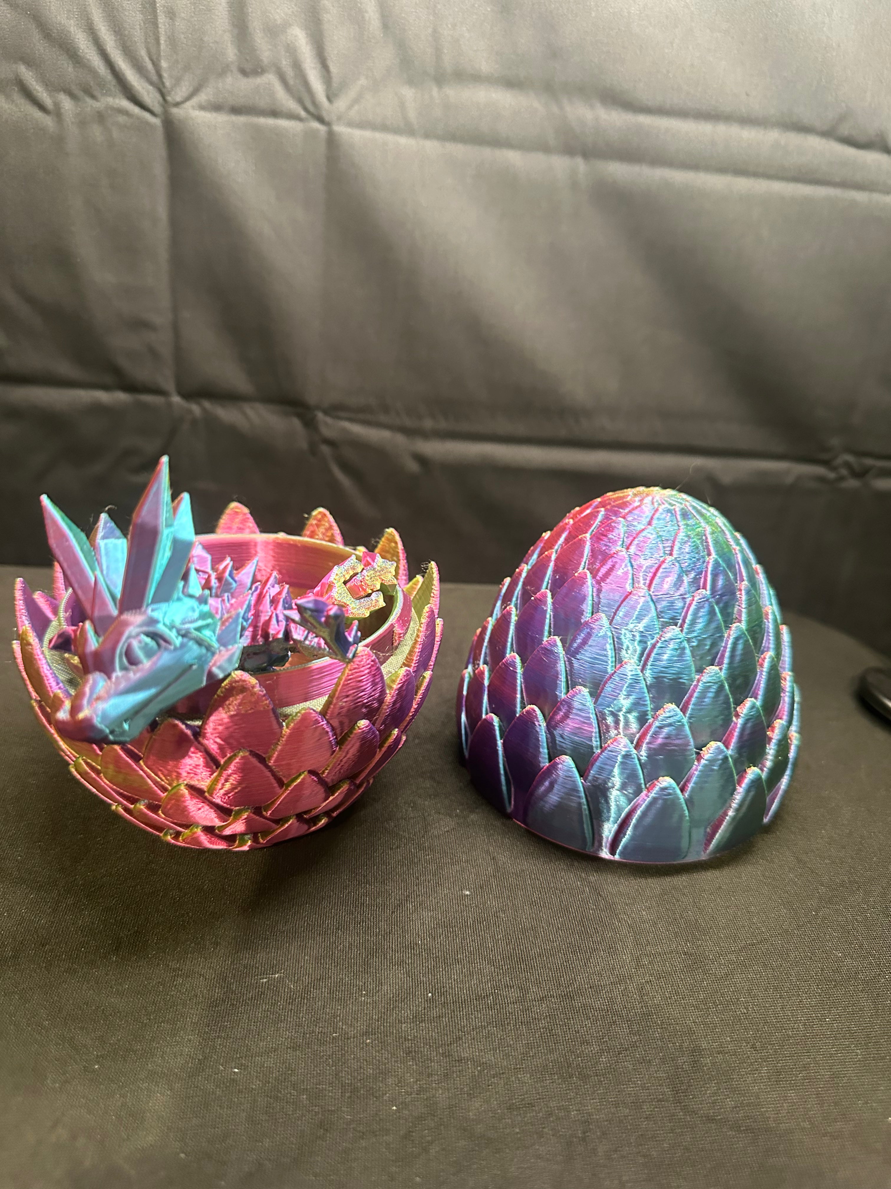 Dragon egg with baby dragon