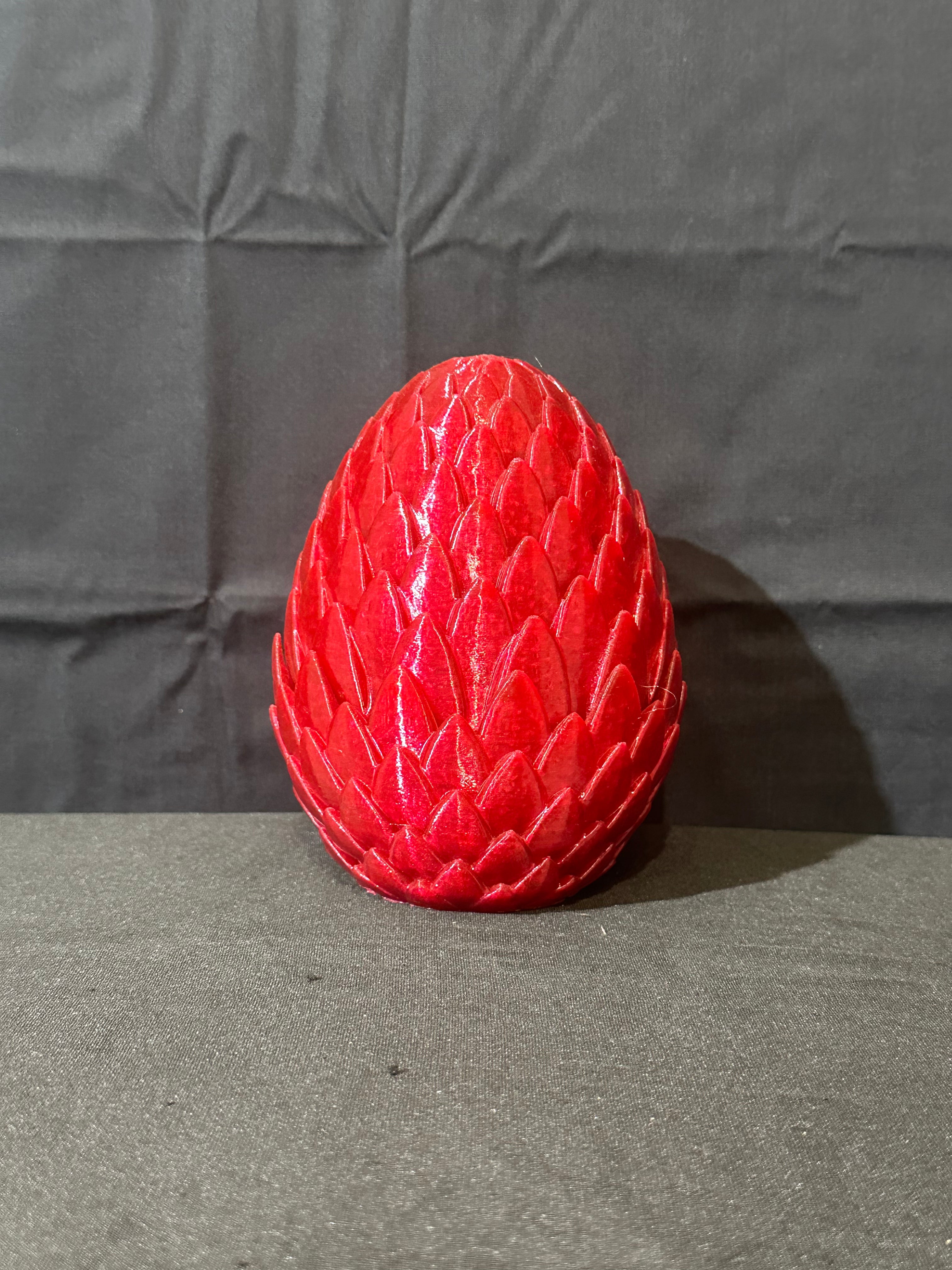Dragon egg with baby dragon